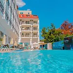 Matiate & Semesteranläggning (resort)