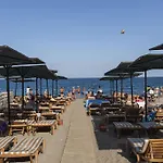 Semesteranläggning (resort) Matiate & 3*